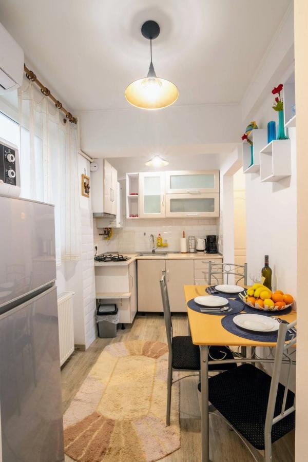 Modern & Stylish Apartment Excellent Location Superhost كونستانتا المظهر الخارجي الصورة